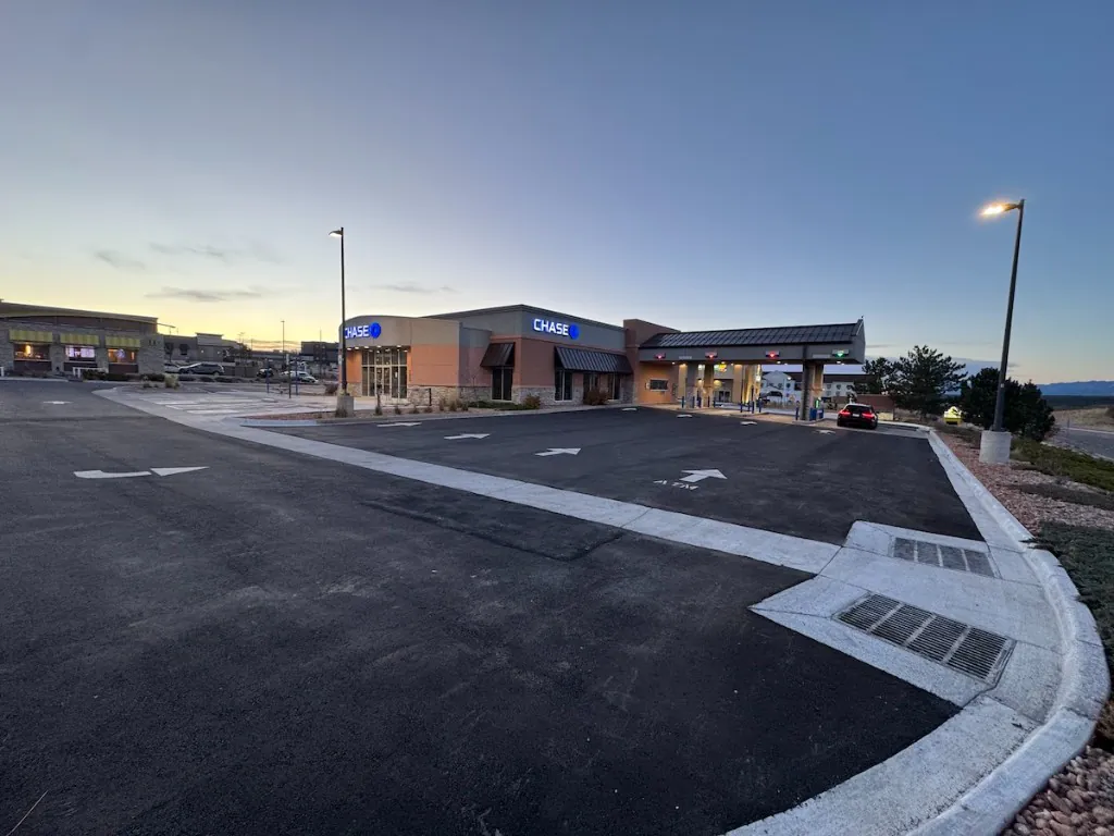 Chase Bank – Concrete & Asphalt Finishes: photo 9